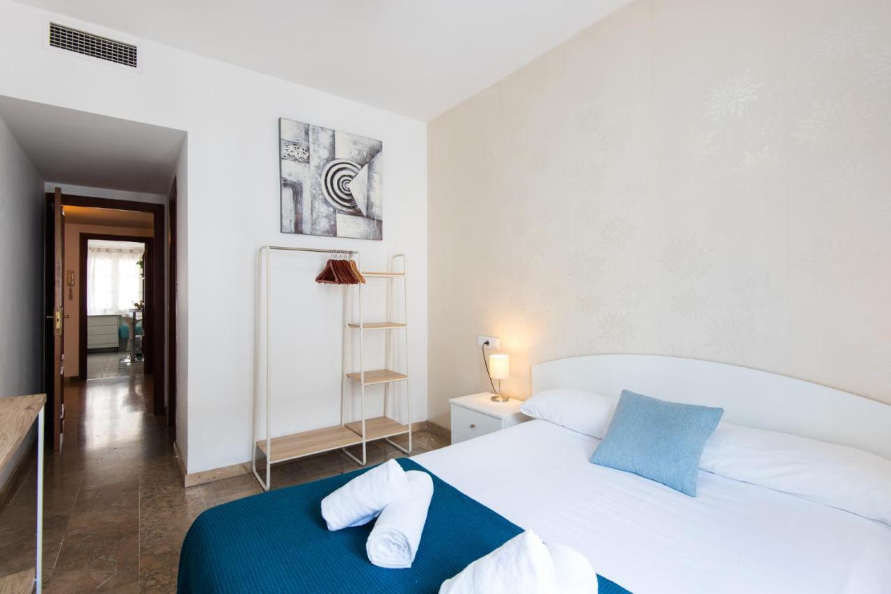 Center Apartment 2Bed 2B Aircon Wif And Parking Free 马拉加 外观 照片
